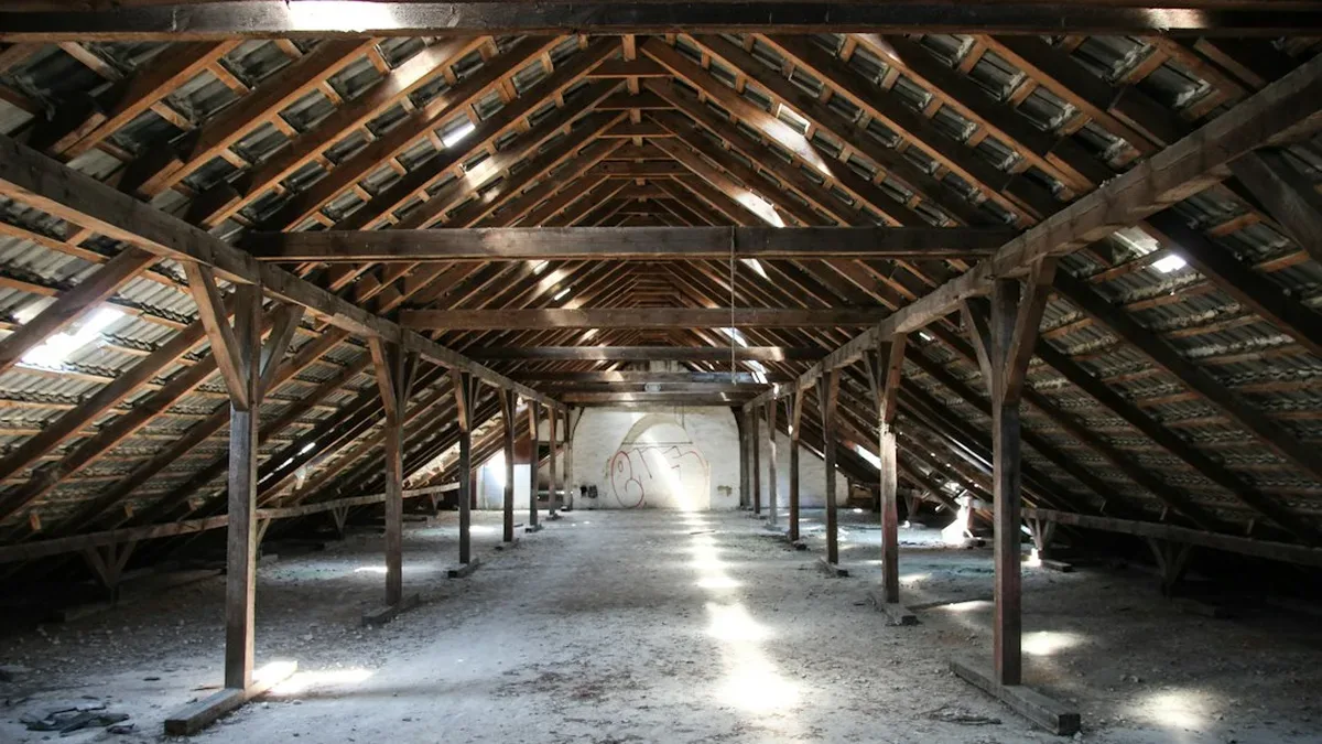 entreprise isolation des combles — Entreprise isolation des combles : définition, effets et limites