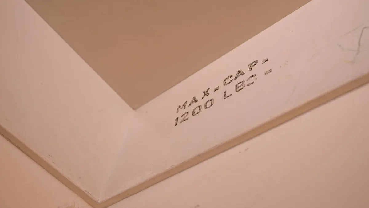 plafond a renover — Plafond à rénover : explications et repères