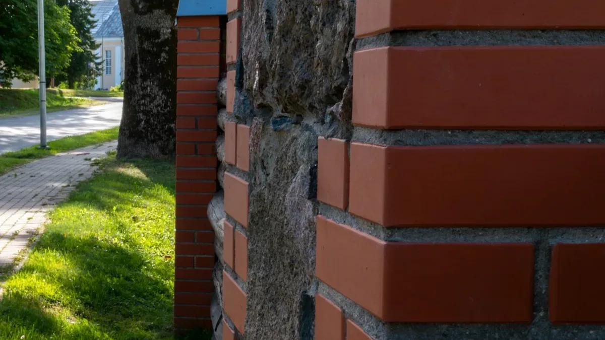 reparation grosse fissure mur exterieur — Réparation grosse fissure mur extérieur : mode d’emploi